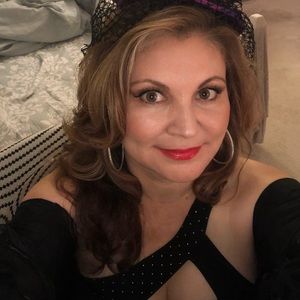 Meet your Posher, Carmen